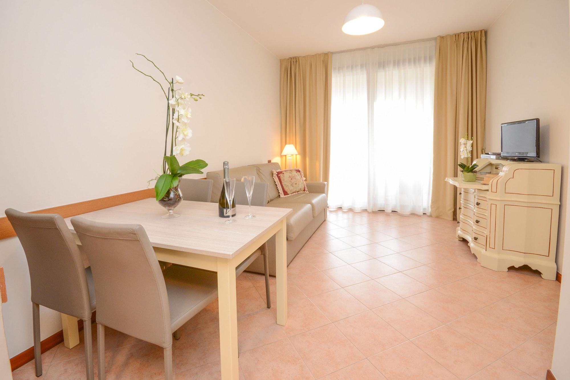 Il Sogno Apartments Desenzano del Garda Luaran gambar