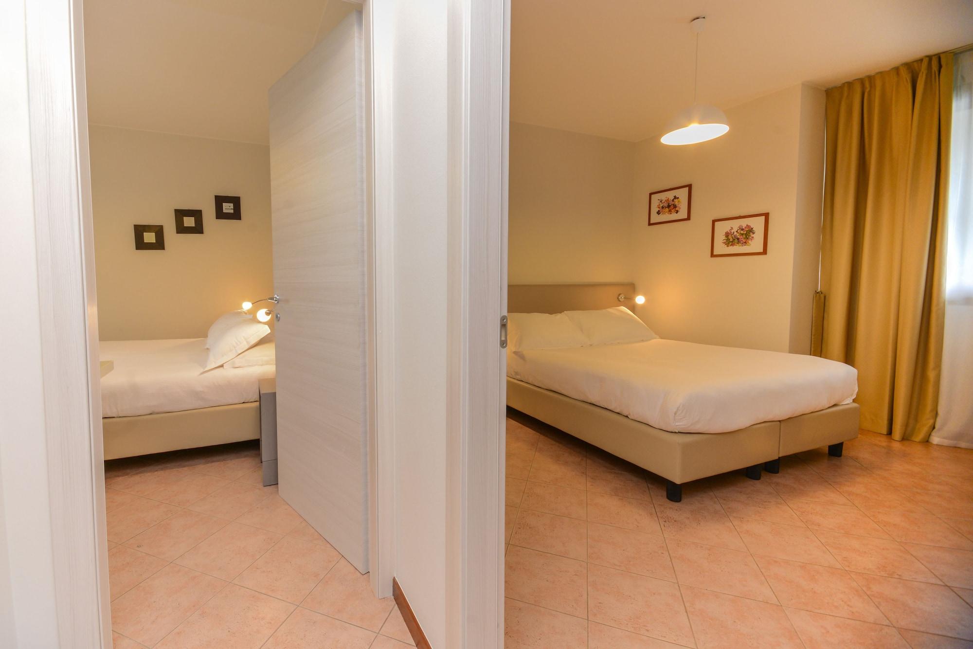 Il Sogno Apartments Desenzano del Garda Luaran gambar