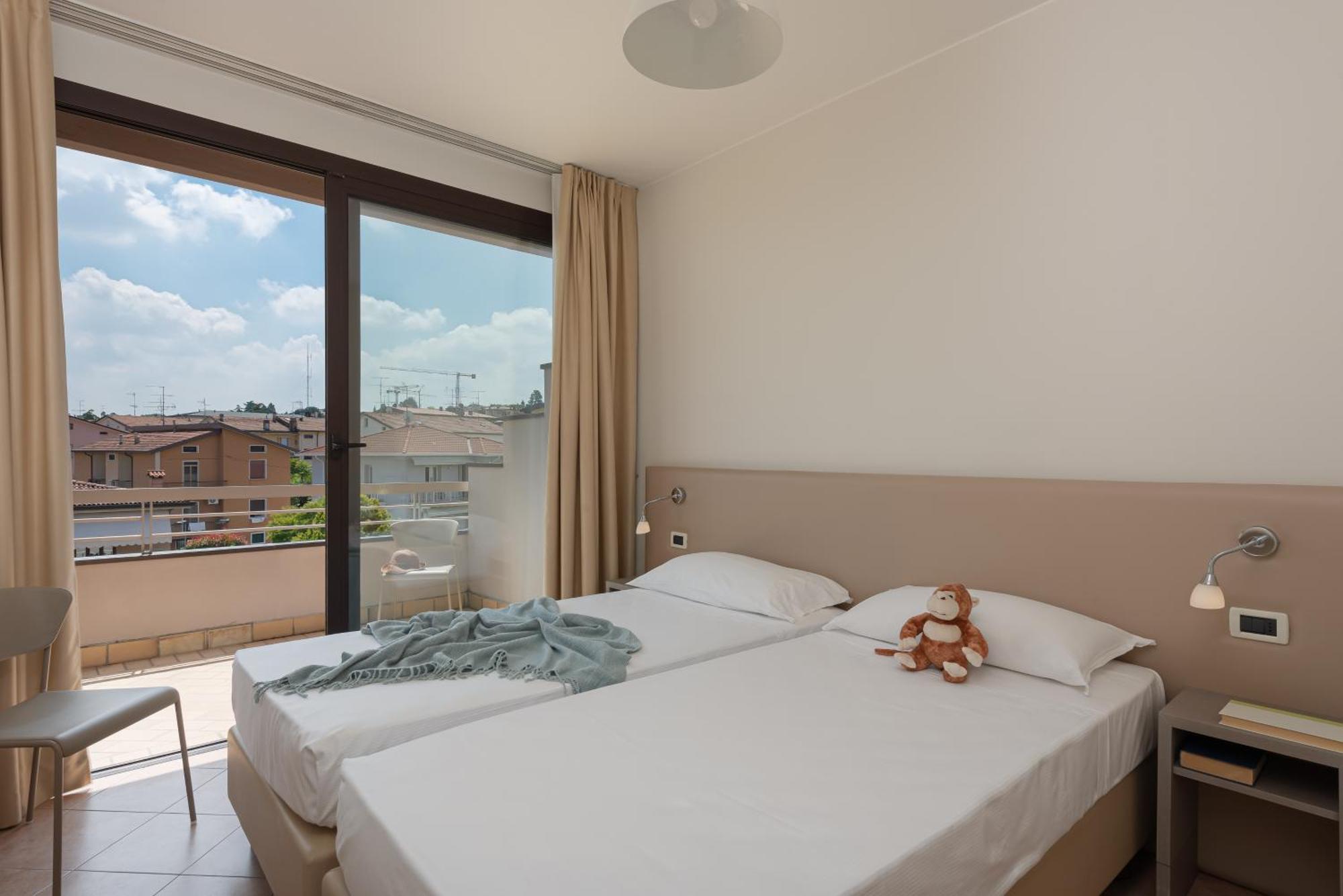 Il Sogno Apartments Desenzano del Garda Luaran gambar