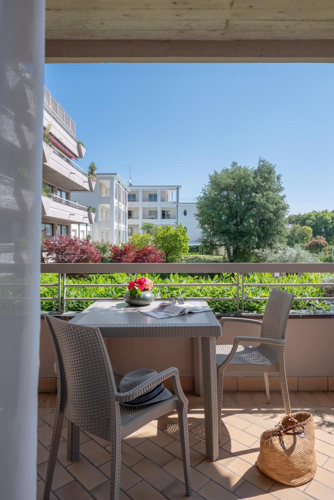 Il Sogno Apartments Desenzano del Garda Luaran gambar